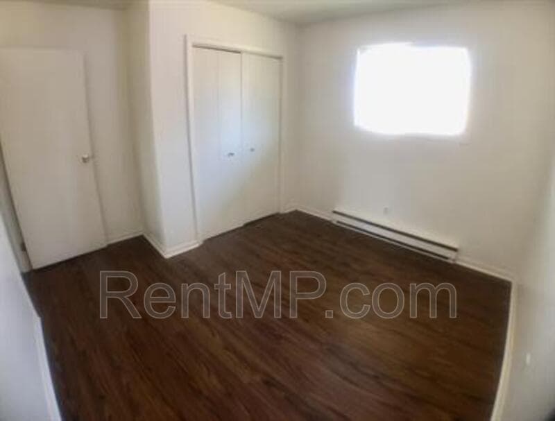 Mt. Pleasant Condo: 3467 S Summerton - APT 2
