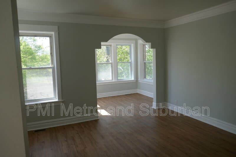 Chicago Condo: 4053 North Long Avenue
