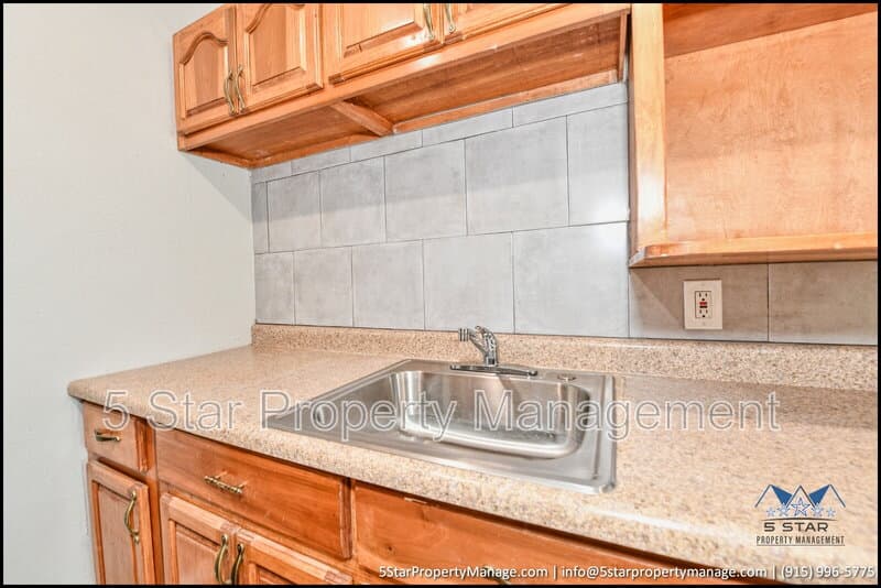 El Paso Condo: 1212 North Laurel Street