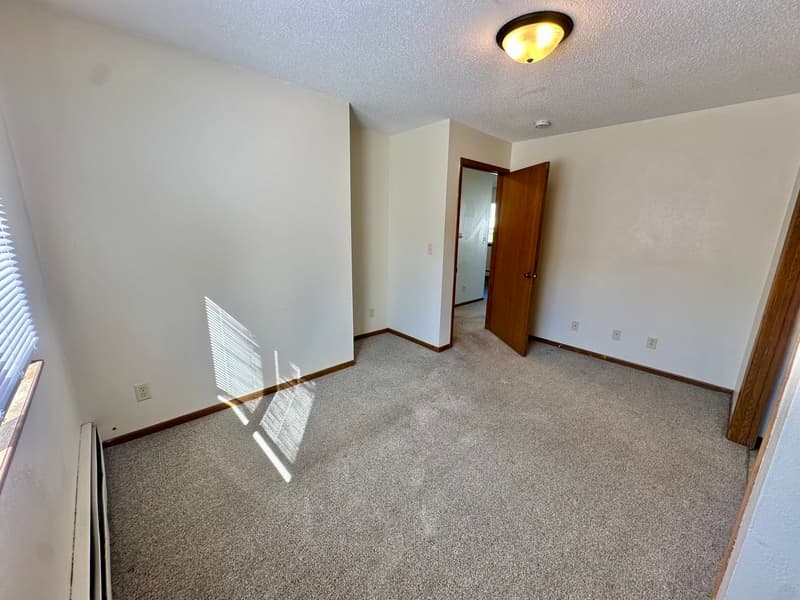 Marion Condo: 2911 5th Ave