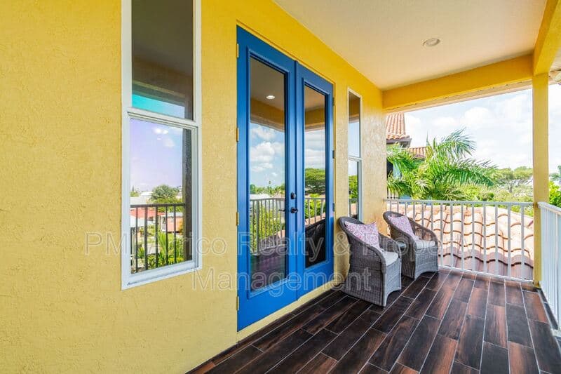 Apollo Beach House: 539 Treviso Dr