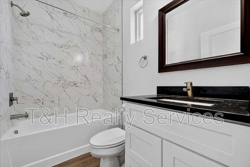 Indianapolis Condo: 415 North Walcott Street