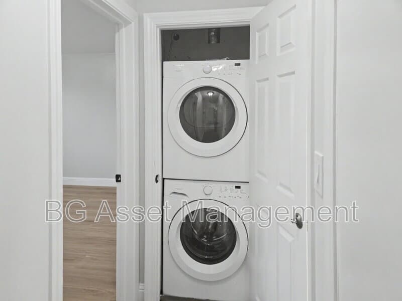 Oakland Condo: 480 Crescent Street