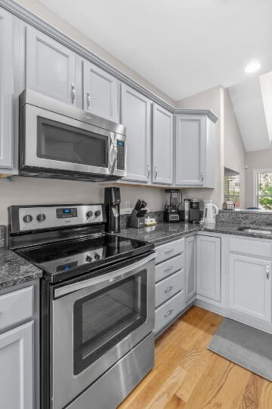 Southern Pines Townhome: 116 Cypress Circle
