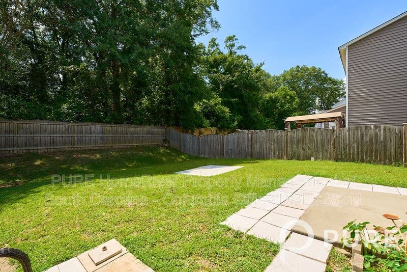 West Columbia House: 512 Spanish Leaf Lane