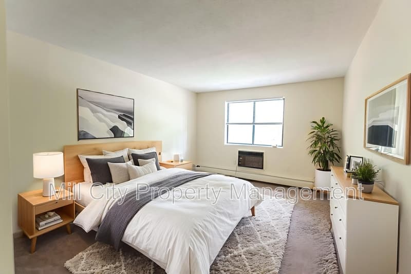 Manchester Condo: 23 Country Club Drive - 1036
