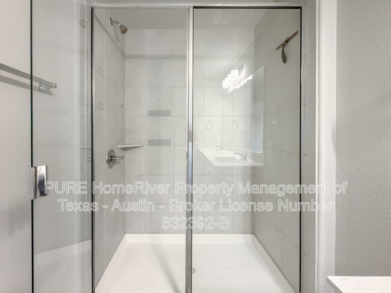 Georgetown House: 113 Bent Creek Ln