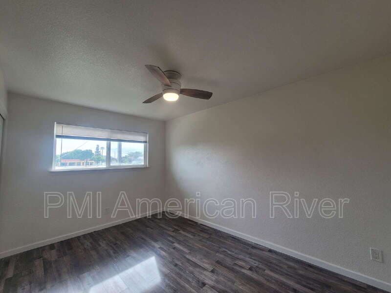 Sacramento Condo: 7143 Bacchini Avenue