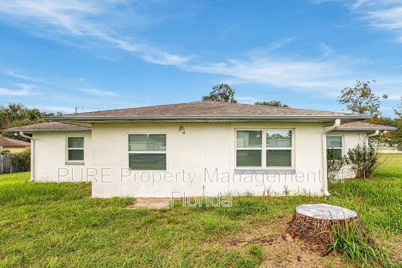 Ocala House: 16 Almond Terrace