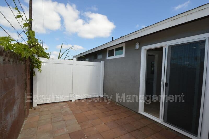 OXNARD Condo: 1834/1840/1850 PERICLES ST