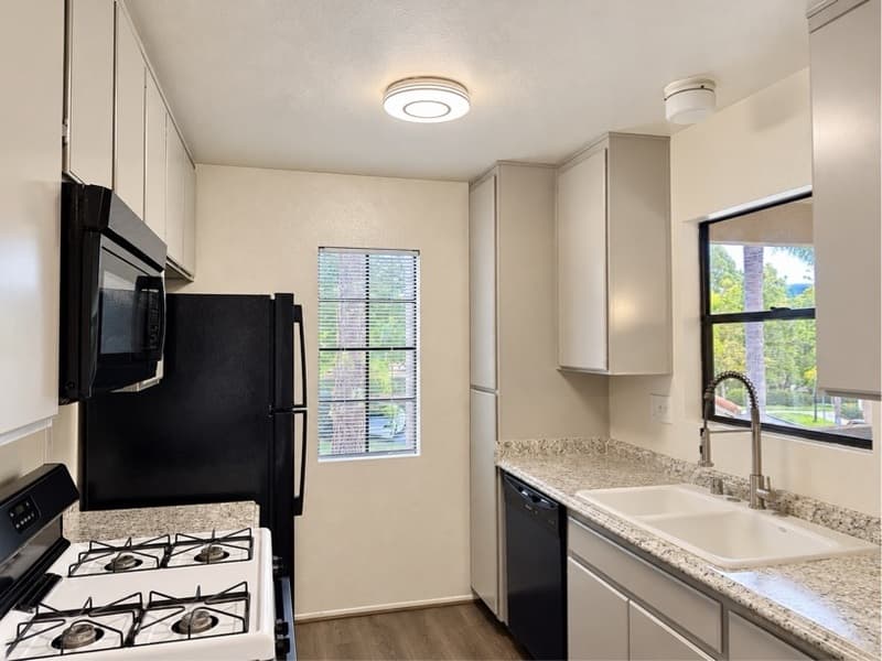 San Diego Condo: 10305 Azuaga Street - 18