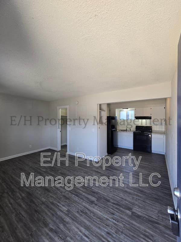 Wichita Condo: 1916 S Broadway