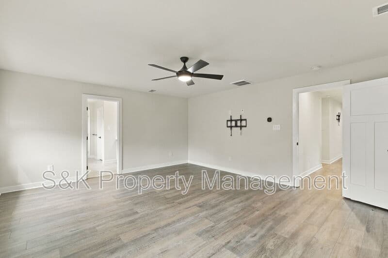 Toano House: 9541 Viburnum Drive