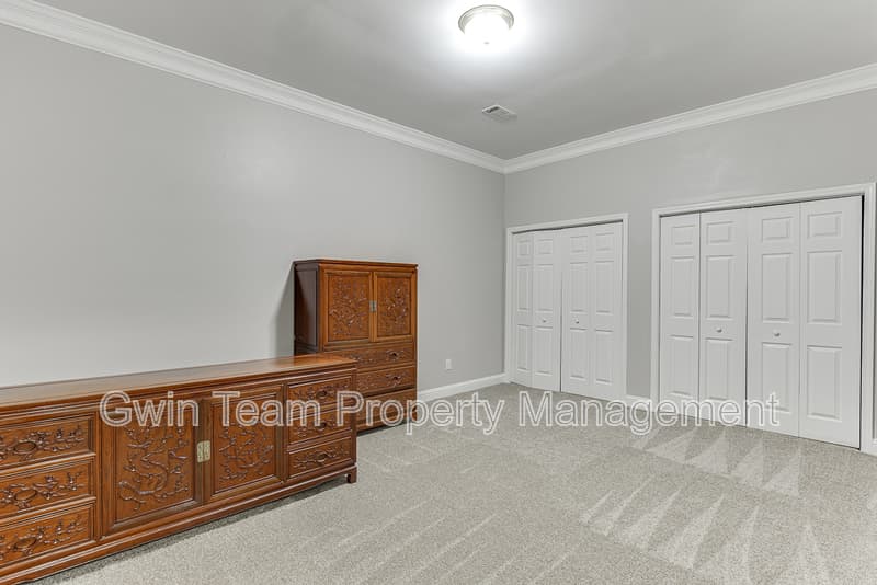 Duluth House: 9345 Riverclub Pkwy