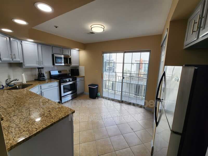 Newark Condo: 30 Richmond Street