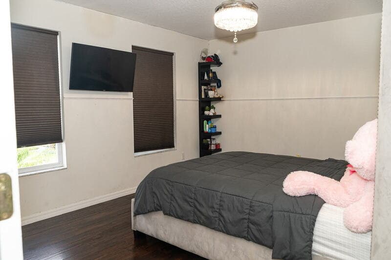 Orlando House: 2648 University Acres Drive