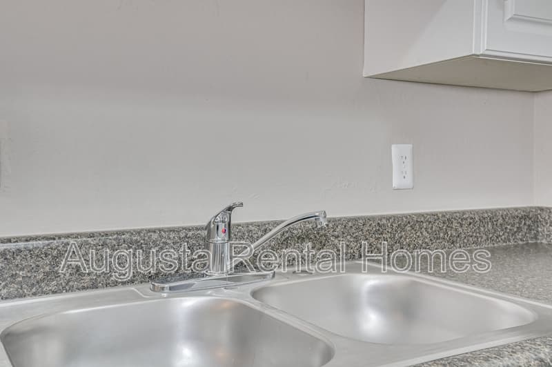 Augusta Condo: 4008-C Wheeler Woods Road