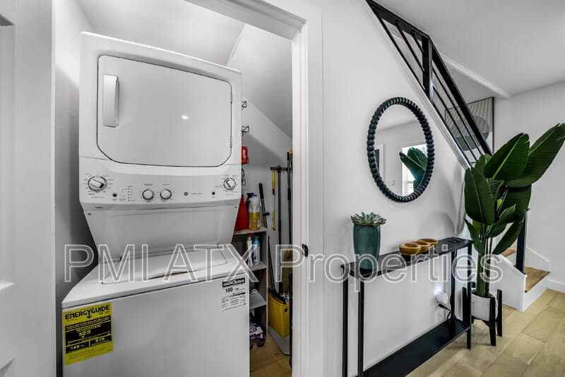 Austin Condo: 3806 Southridge Dr
