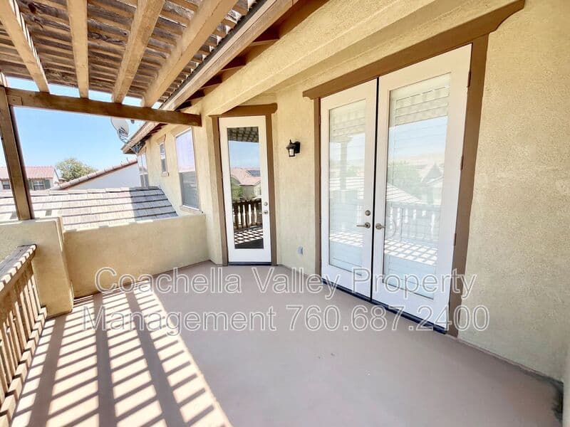 Cathedral City House: 511 Via Assisi