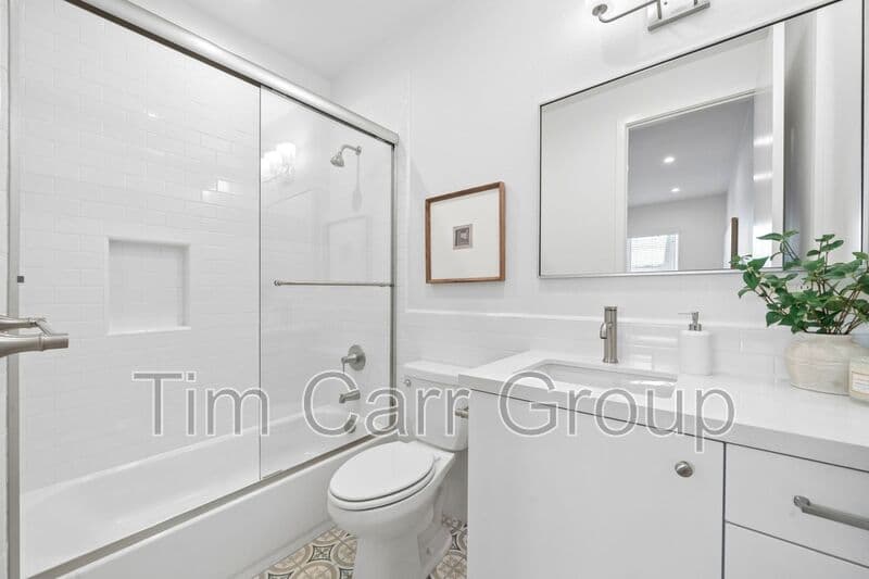 Costa Mesa Condo: 376 Hamilton Street