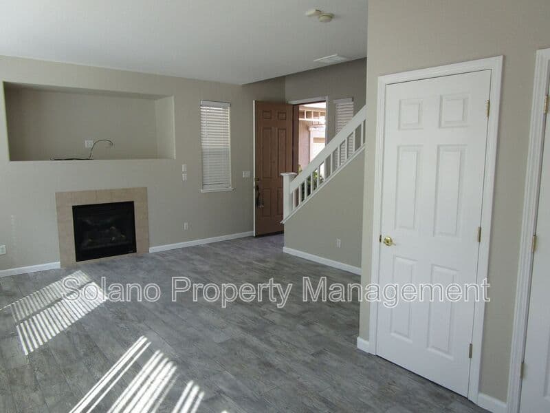 Fairfield House: 553 Refosco Ct