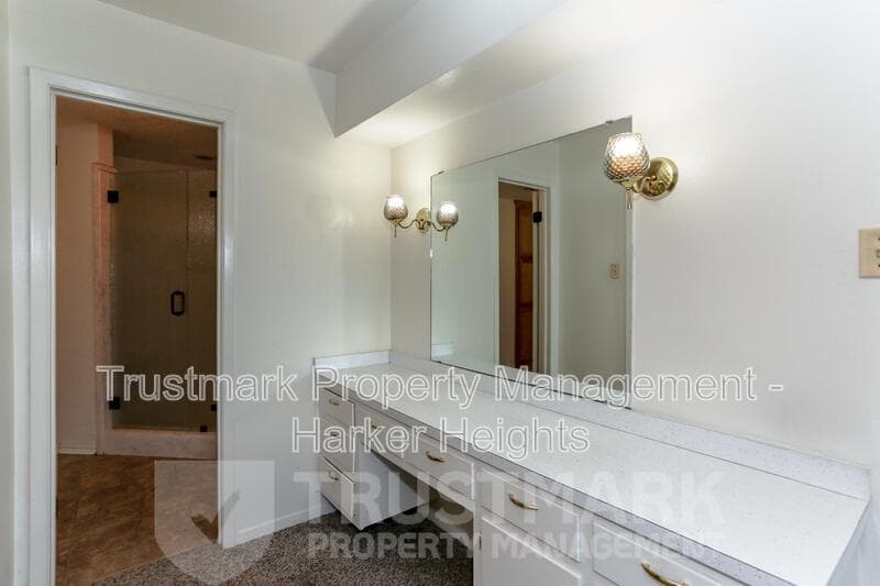 Harker Heights House: 101 Highland Oaks Drive