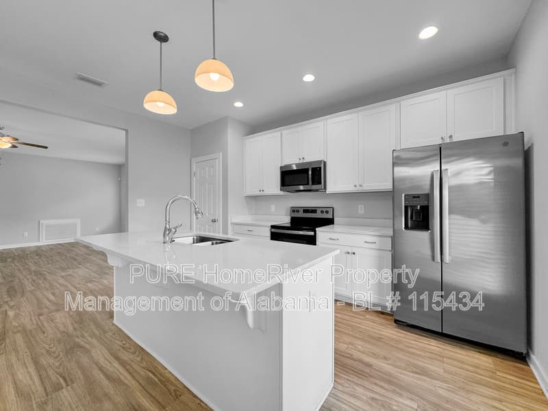 Foley House: 1251 Cater Lee Way