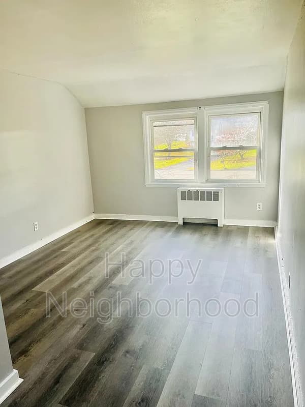 Wallingford House: 153 North Ridgeland Road