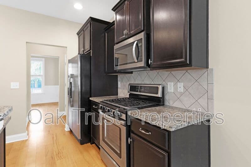 North Charleston House: 5185 Celtic Drive