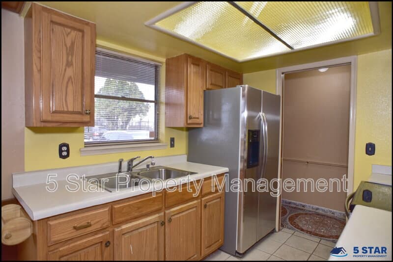 El Paso Condo: 6700 Escondido Drive