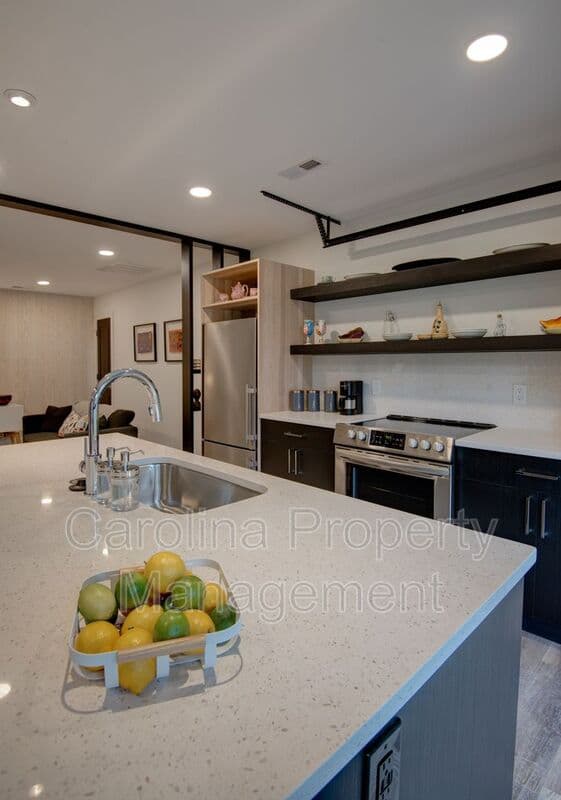 Charlotte House: 3945 Rockfern Rd