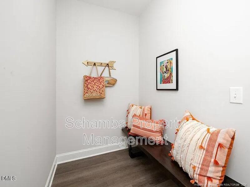 Fuquay Varina House: 1425 Queen Trigger Dr