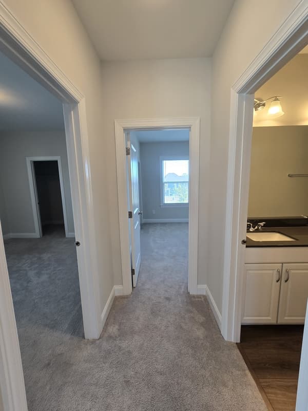 Knightdale House: 421 Hawkeye Drive