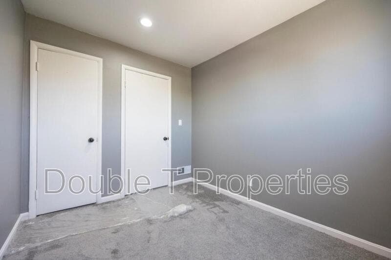 Baltimore Townhome: 2400 W Garrison Ave