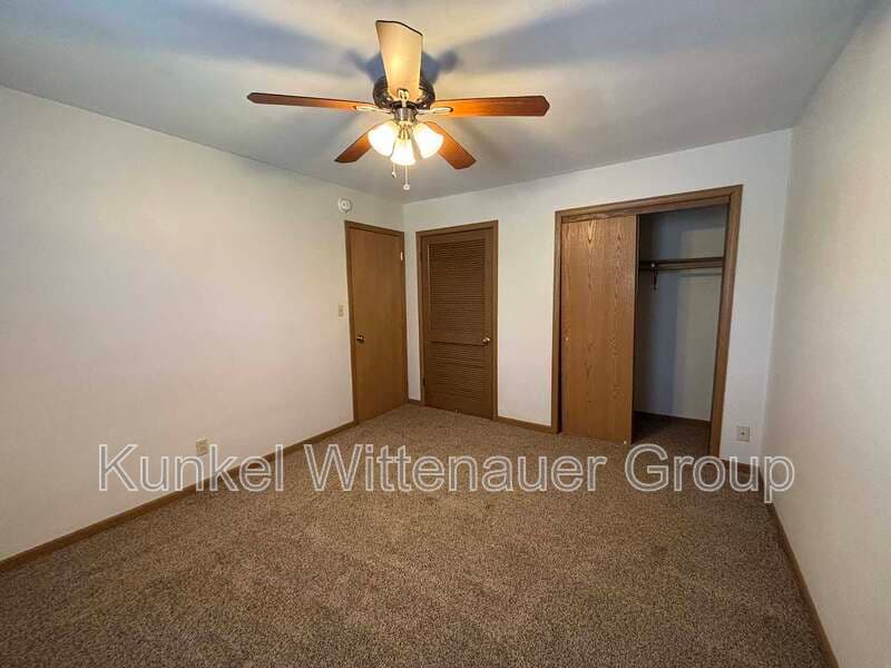 Swansea Condo: 1807-3 Jamestown Road
