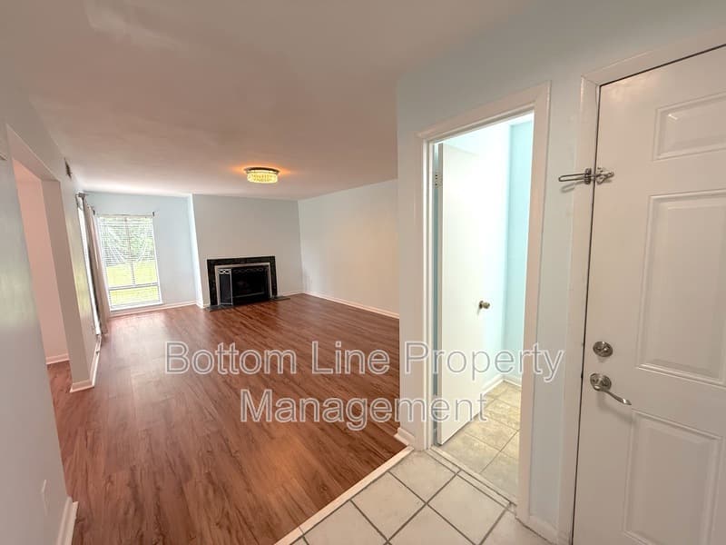 Charlotte Townhome: 7838 Hummingbird Ln