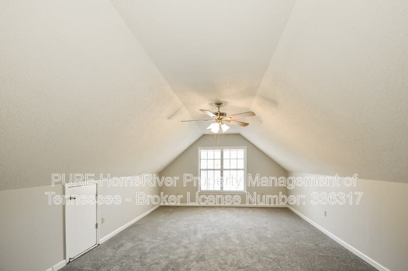 Memphis House: 2837 Gailwood Dr