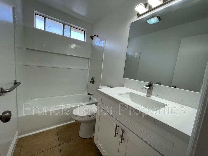 Oceanside House: 145 Francesca Drive