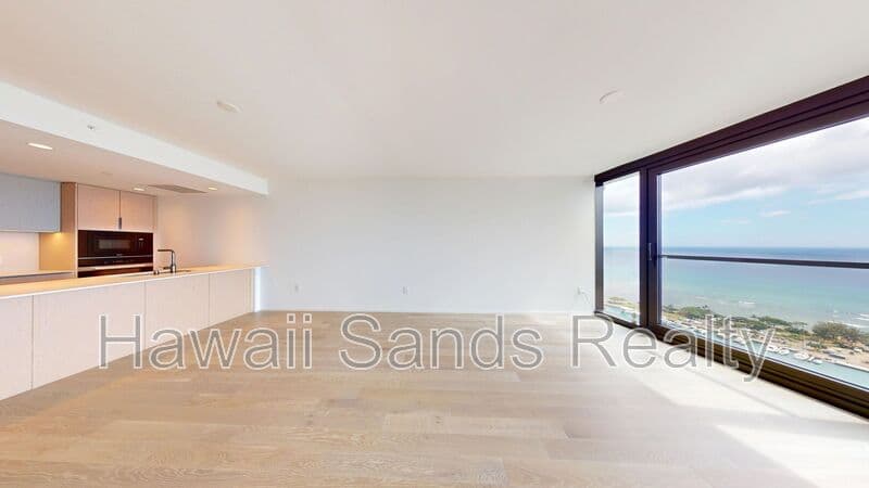 Honolulu House: 333 Ward Ave