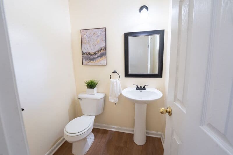 Port Wentworth House: 7 Gimbal Cir