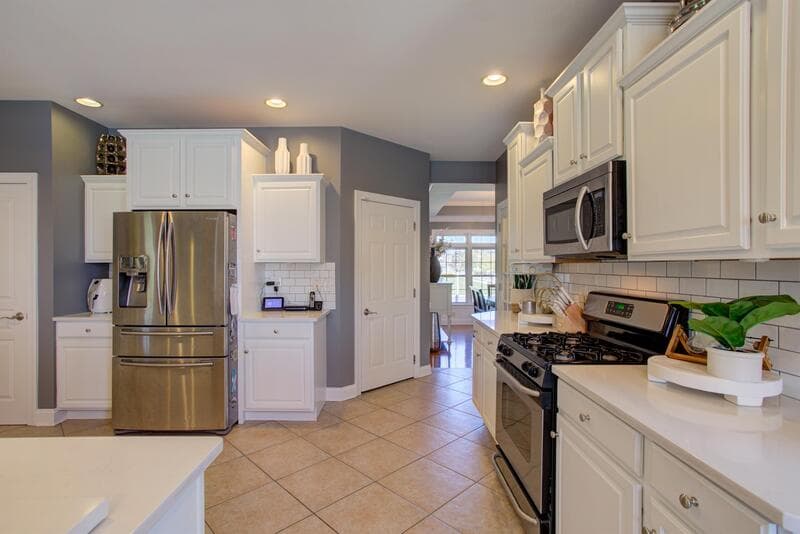 Lancaster House: 1007 Croft Drive