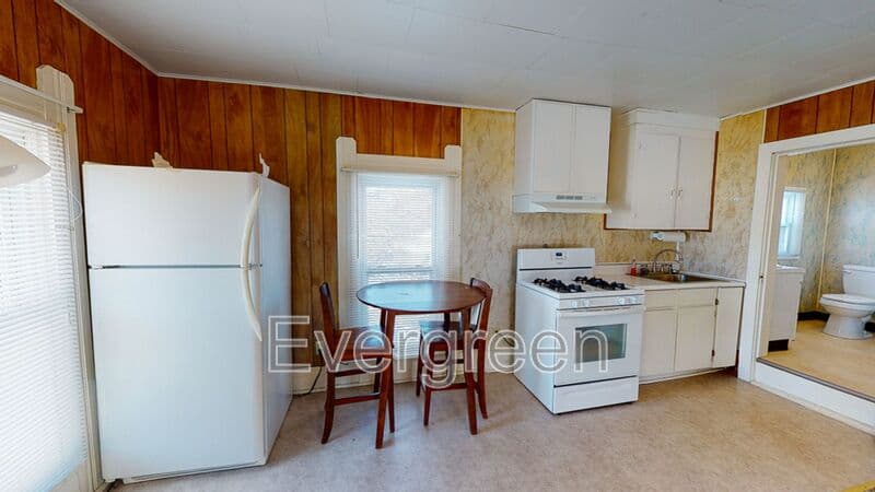Mercer Condo: 433 Greenville Ave