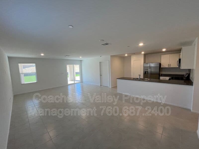Indio House: 79225 Valor Ln