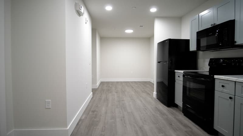 Burlington Condo: 15 Hungerford Terrace, Unit 4