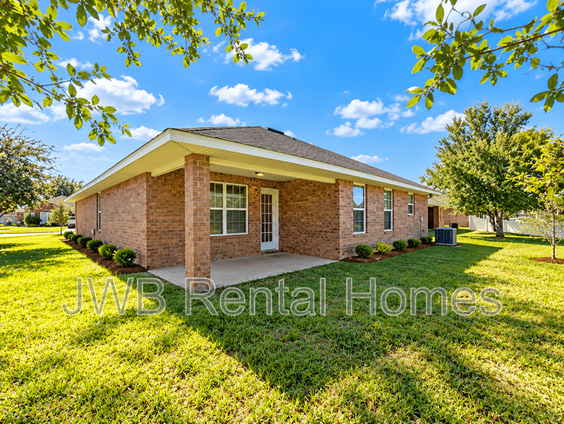 Jacksonville House: 7547 Westland Oaks Dr