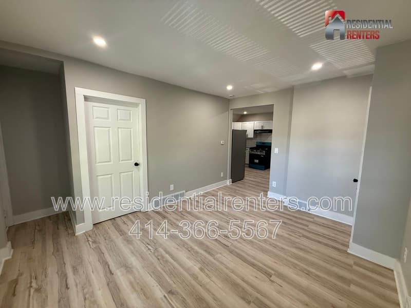 West Allis Condo: 845 S 75th Street