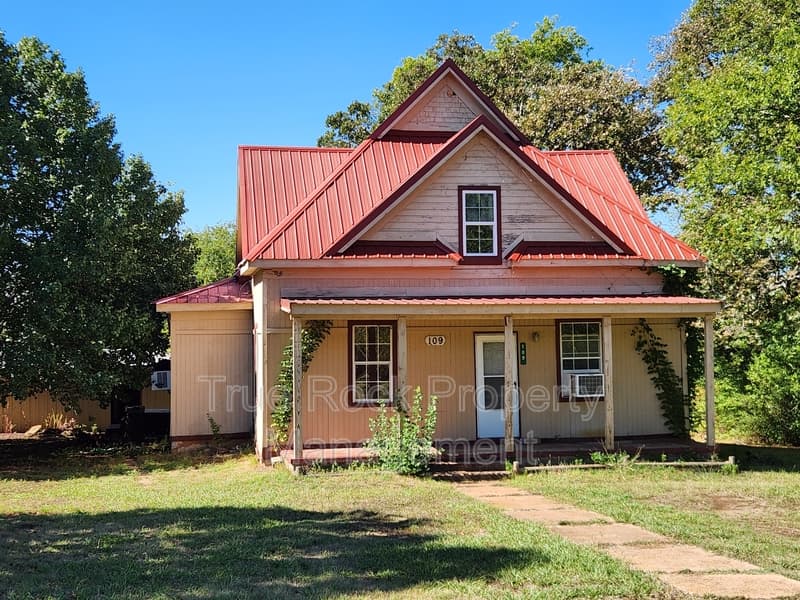 Asher House: 109 Osage Street (Asher)