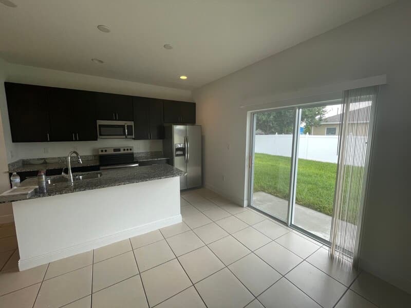 Kissimmee House: 414 Columbia Ct
