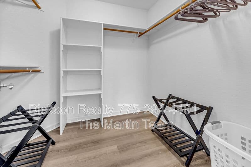 Sparks House: 1165 Harbour Cove Court