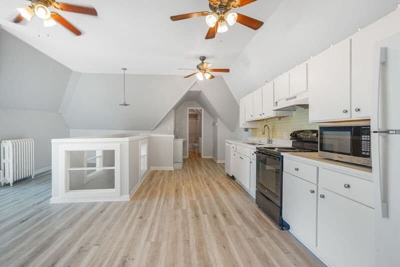 Fredericksburg Condo: 1122 Caroline St